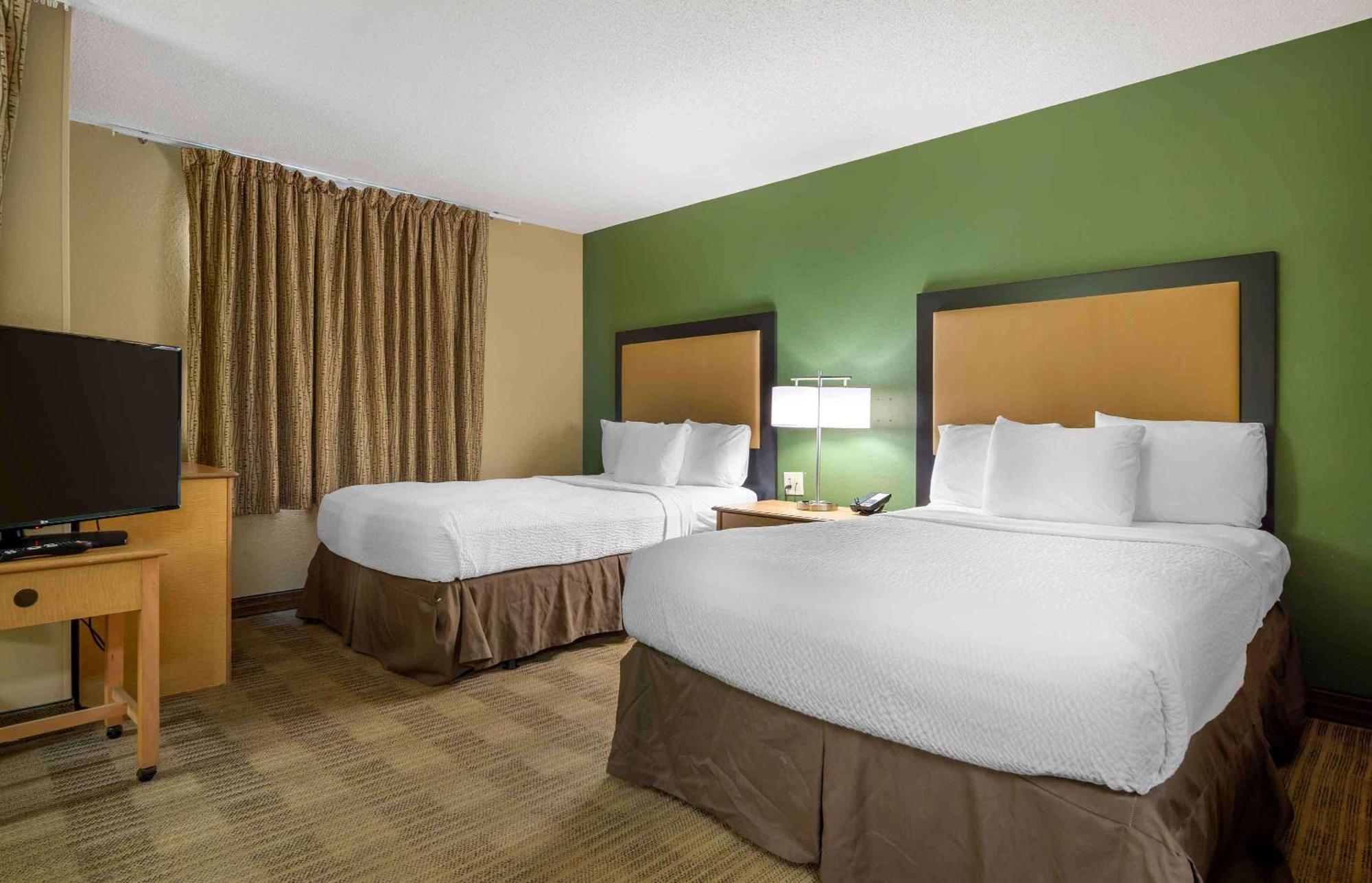 Extended America Select - Orlando - Mary - 1040 Greenwood Blvd Hotel