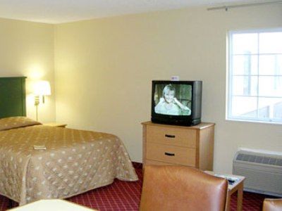 Extended America Select - Orlando - Mary - 1040 Greenwood Blvd Hotel 2*
